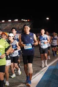 BIB: 41014
                            <button type="button" onclick="openModal(23013393)" class="btn btn-primary btn-sm float-right btn-popup" data-toggle="modal" data-target=".modal-high-quality">
                        <i class="fas fa-shopping-cart"></i> Add to Cart
                    </button>
                                            <button type="button" onclick="isThisMe(23013393, true)" class="btn btn-success btn-sm float-right btn-popup btn-isme hidden" data-toggle="tooltip" data-placement="bottom" title="นี่คือรูปของคุณใช่ไหม คลิกที่นี่เพื่อเอาเข้าอัลบั้ม">
                        <i class="fas fa-plus"></i> Add to album
                    </button>
                    <button type="button" onclick="isThisMe(23013393, false)" class="btn btn-warning btn-sm float-right btn-popup btn-isnotme hidden">
                        <i class="fas fa-ban"></i> Remove from album
                    </button>